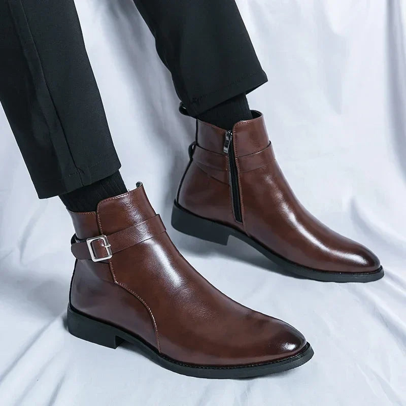 Herren Stiefeletten mit seitlichem Reißverschluss und Knöchelriemen