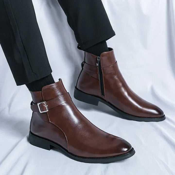 Herren Stiefeletten mit seitlichem Reißverschluss und Knöchelriemen