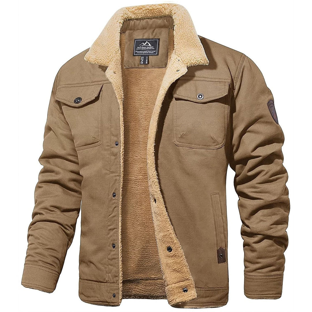 Herrenjacke mit Druckknopfleiste und Brusttaschen mit Patte