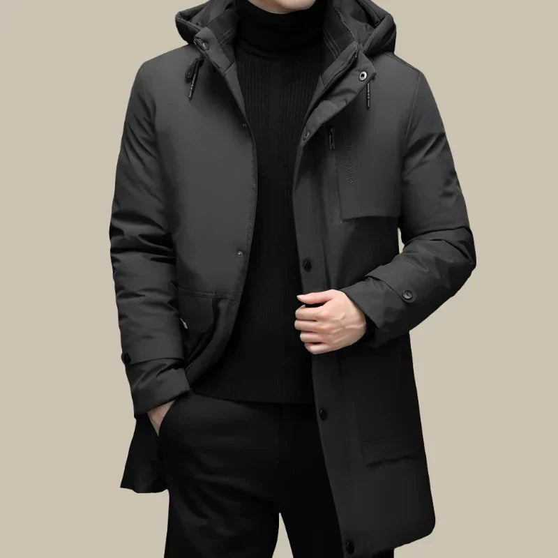 Herrenjacke mit Kapuze und Pattentaschen
