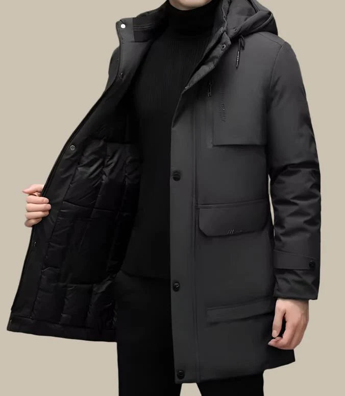 Herrenjacke mit Kapuze und Pattentaschen