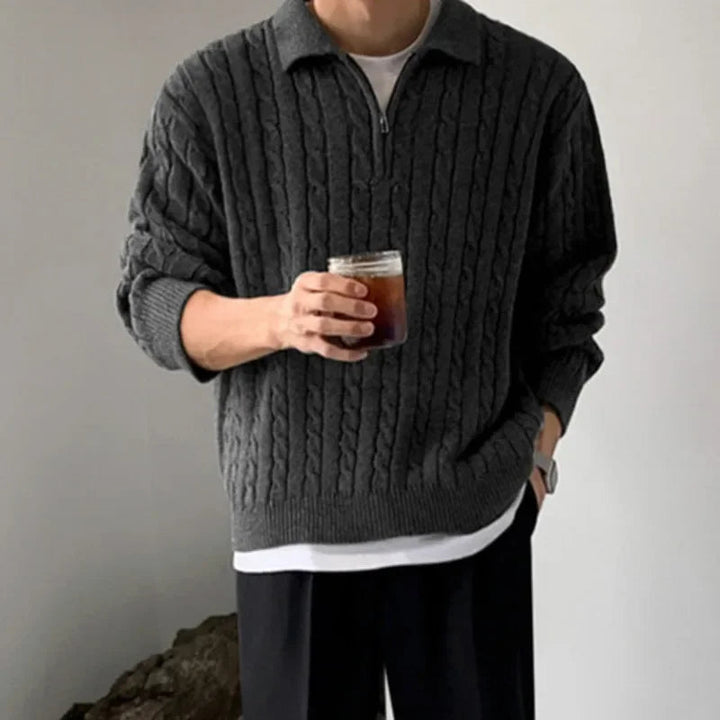 Herrenpullover mit Polokragen Zopfmuster und kurzem Reißverschluss