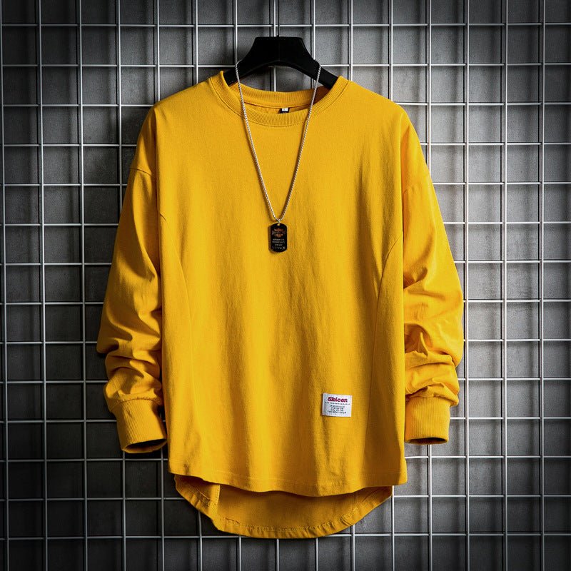 Herrenpullover mit Rundhalsausschnitt und High-Low-Saum