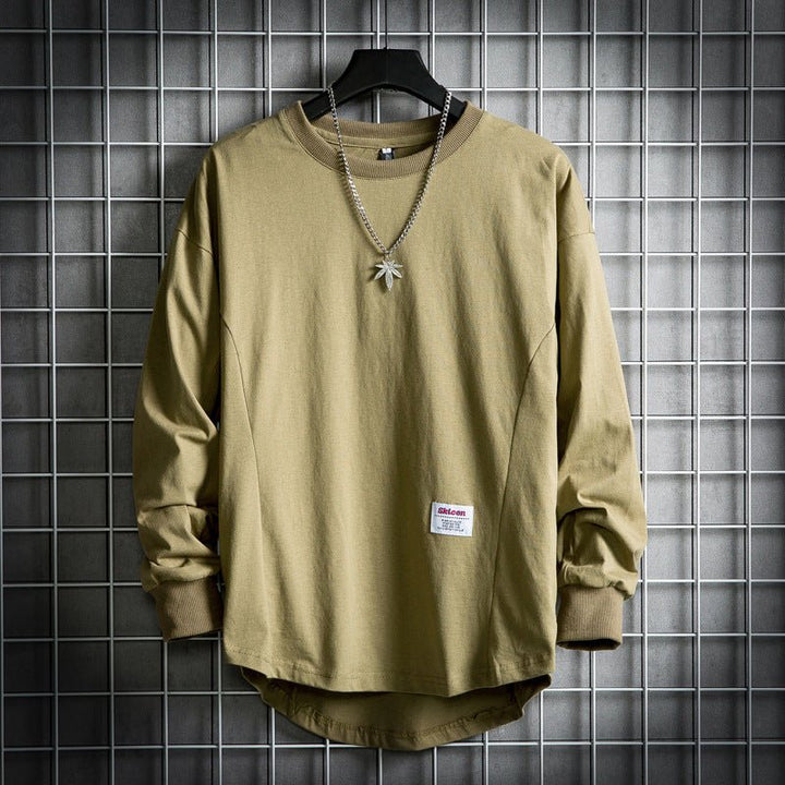 Herrenpullover mit Rundhalsausschnitt und High-Low-Saum