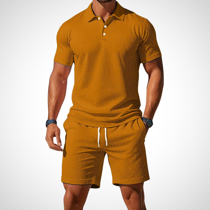 Herrenset in Khaki mit stilvollem Poloshirt – sommerliches Zweiteiliges Set für Herren