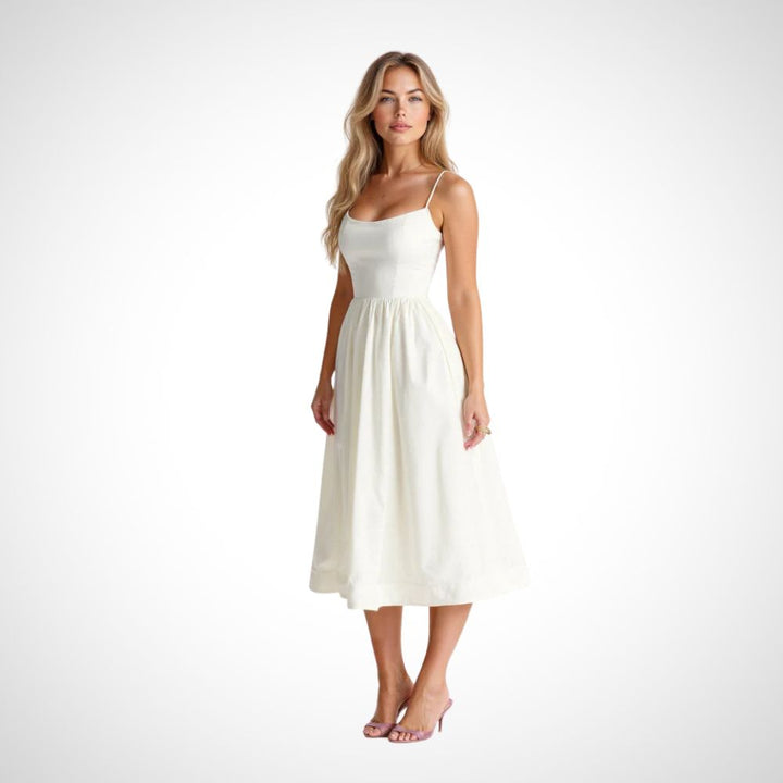 Weißes Midikleid mit Spaghettiträgern und A-Linien-Schnitt – sommerlich und elegant
