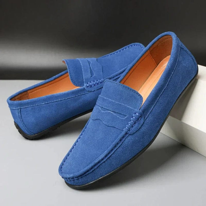 Herren Wildleder-Loafer in Aquablau mit gepolsterter Innensohle und rutschfester Flexsohle.