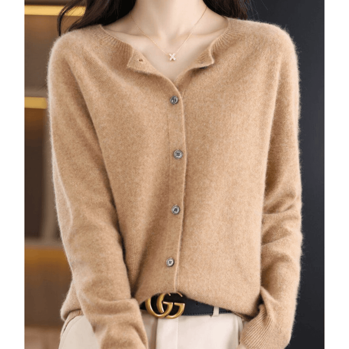 Marta Damen Strickjacke mit O - Ausschnitt - Modehaus Blum