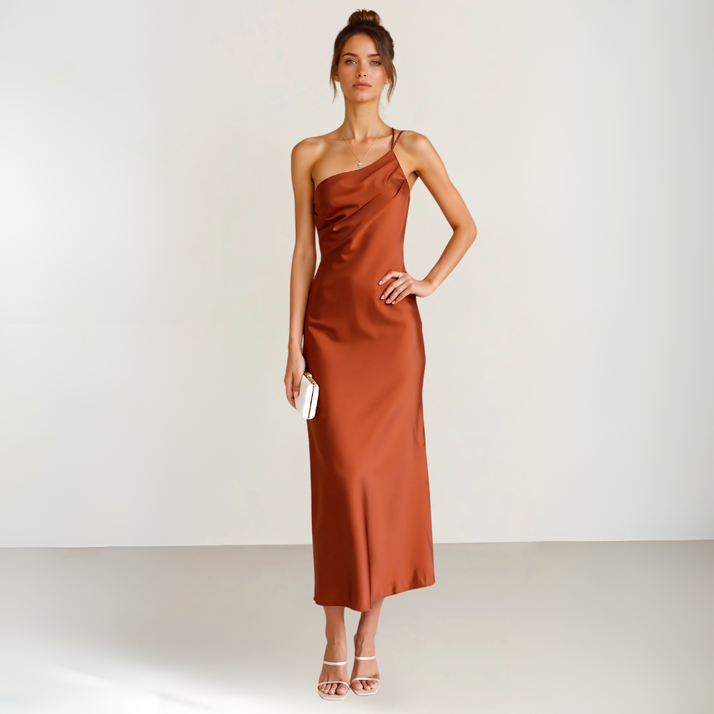 Orangenes Damen-Midikleid aus fließendem Satin als elegantes Hochzeitsgäste Satin-Midikleid

