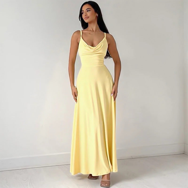 Phoebe schmeichelhaftes ärmelloses Maxikleid für Damen in Gelb, mit einem lebhaften und schmeichelhaften Design