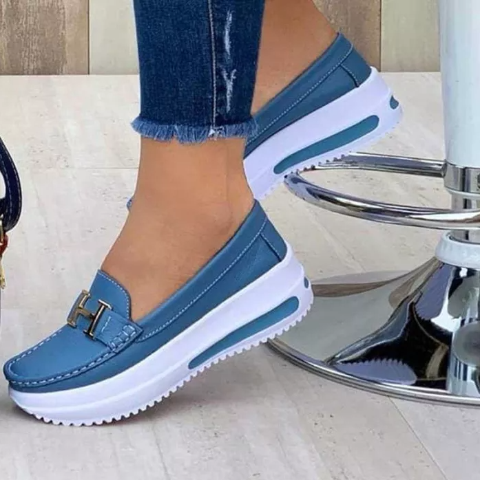 Plateausneaker mit gepolsterter Sohle für Damen in Hellblau – weiche Damensneaker mit modernem Stil