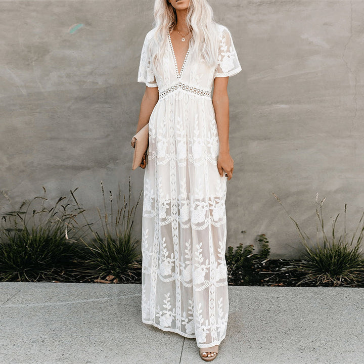 Lucie Damen Spitzen Maxikleid mit V-Ausschnitt