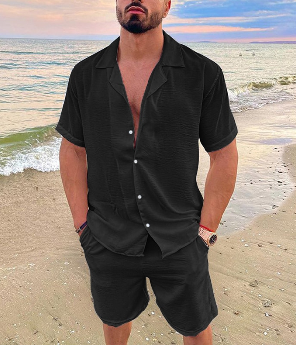 Schwarzes Herrenset mit lockerem Schnitt modernes Luftiges Zweiteiliges Set für einen cleanen Casual-Look
