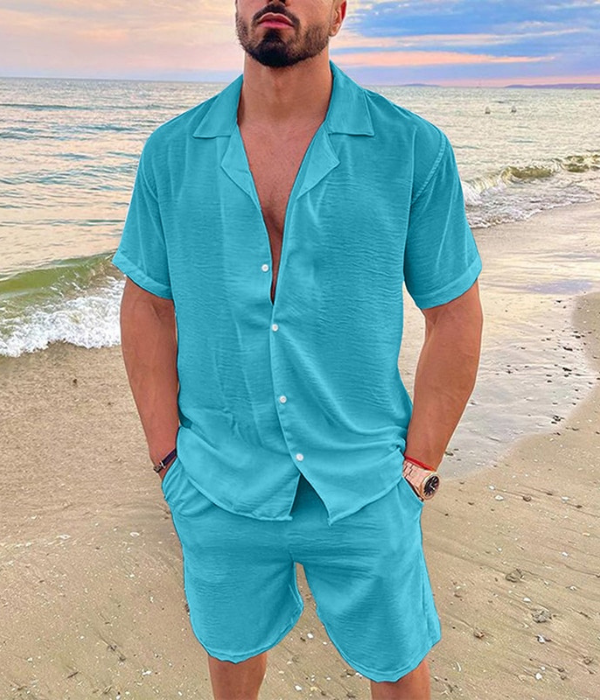 Türkises Herrenset mit Kurzarmhemd und Shorts luftiges Luftiges Zweiteiliges Set perfekt für den Urlaub