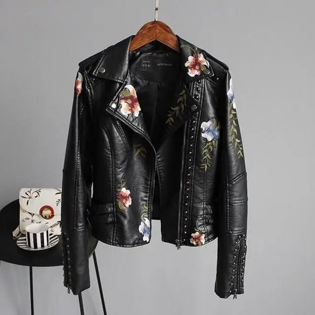 Viktoria Damen Kunstlederjacke mit Blumenstickerei - Modehaus Blum