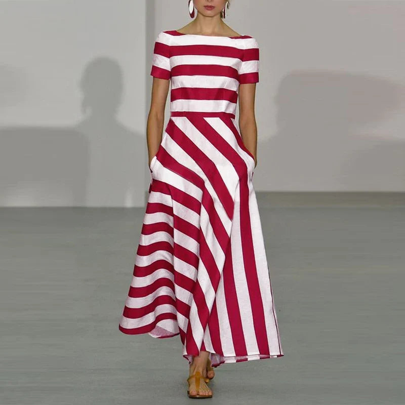 Yana Kleid in Rot mit Streifen für Damen und schmeichelnder Passform im femininen Stil