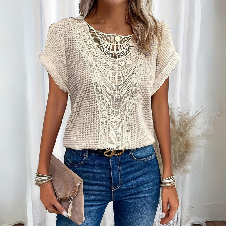 Zorina beiges Boho elegantes Spitzen-Top für Damen, mit zarten Spitzen-Details und lockerem Boho-Stil für einen schicken Look